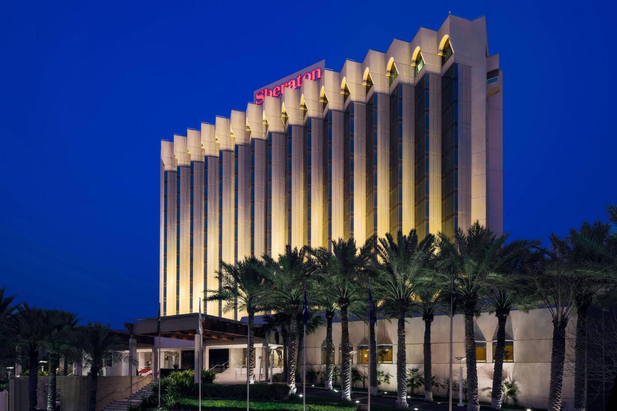 Sheraton Dammam Hotel & Convention Centre Zewnętrze zdjęcie The Sheraton Riyadh Hotel and Towers