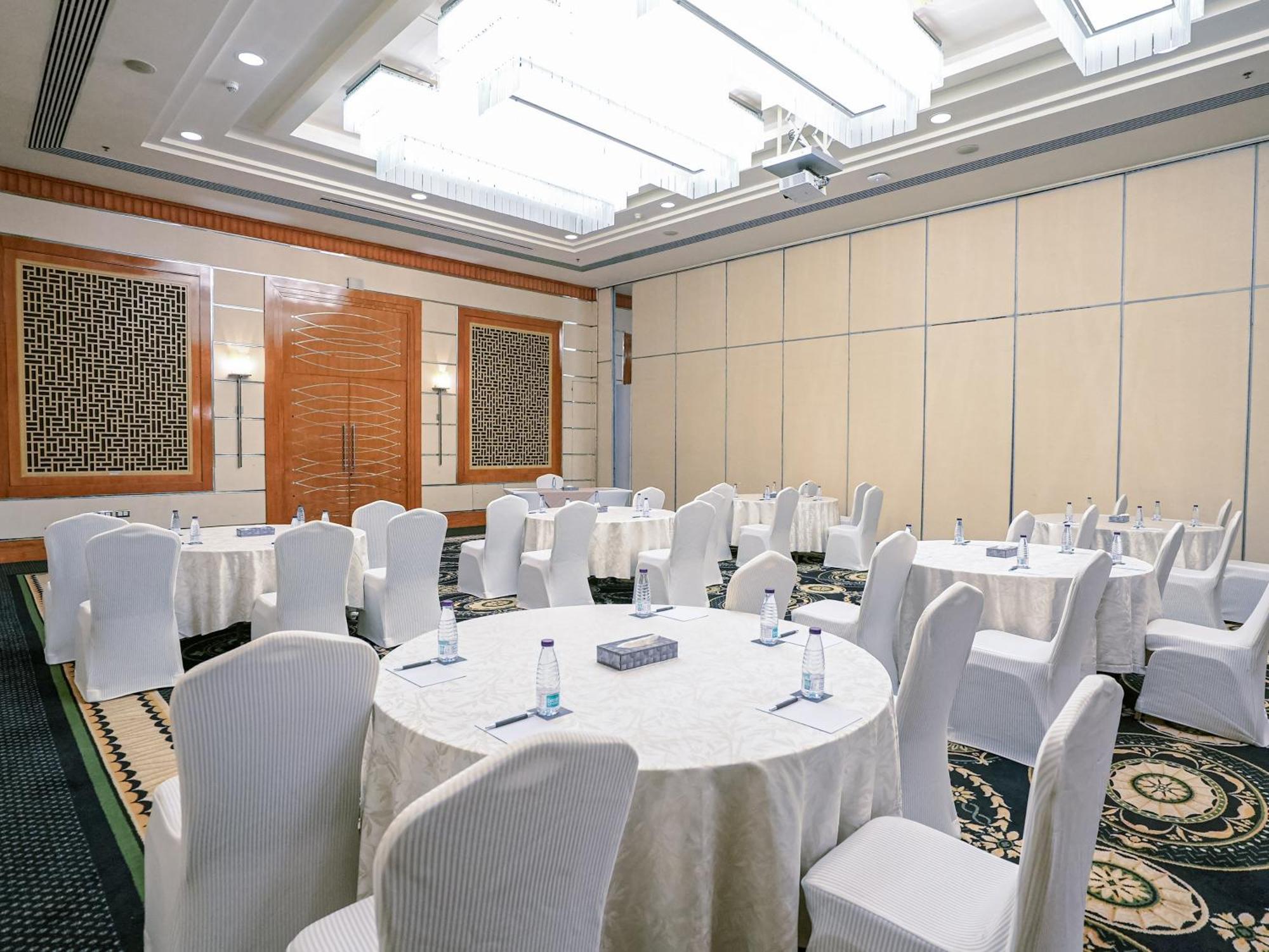 Sheraton Dammam Hotel & Convention Centre Zewnętrze zdjęcie